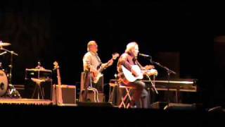 Don McLean 2010 - Singing the Blues (live)