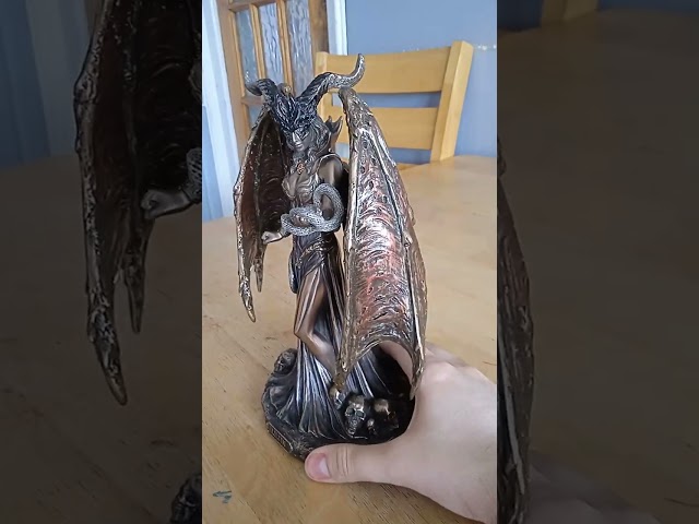 Vídeo relacionado con Veronese Design Lilith The First Woman - Estatua de Resina fundida en frío con Acabado de Bronce Antiguo, 22,86 cm de Alto