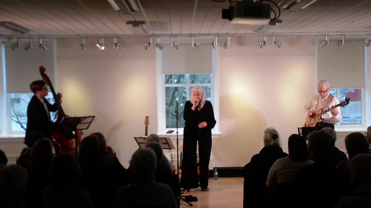 Promotional video thumbnail 1 for Gayle Ackroyd and 2B Jazz