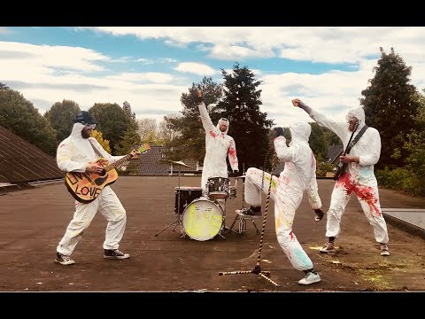 TRINITY - LIVING TO LOVE (Official Music / Lyric Video)