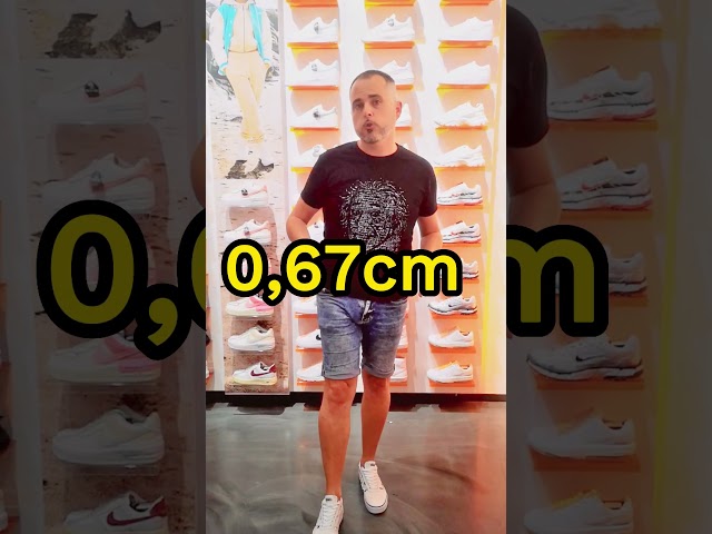 Vídeo relacionado con Sevillas Zapatillas de Casa para Hombre, Diseño de Videojuegos, Interior Afelpado Rojo (42, Sistema tallas calzado EU, Adulto, Hombre, Números, mediano, 42)
