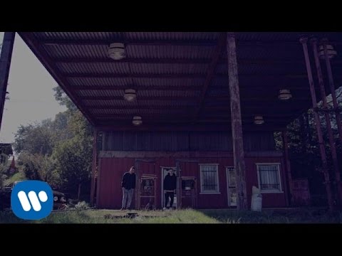 ATMO music - Stíny ft. Chris