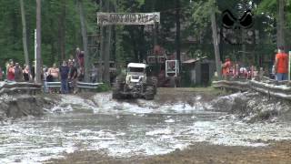preview picture of video 'Mud Dragster at Michigan Mud Bog'