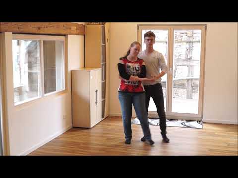 Wiener Walzer - (stationär mit pendeln) Kombination aus Damensolo, Flirten, Körbchen & Platzwechsel