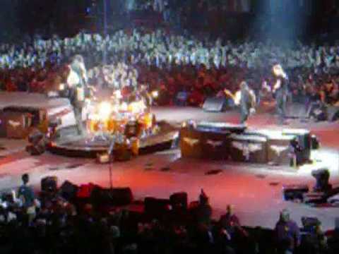 Metallica with Saxon Motorcycle Man Paris FRance 2 april 2009 by XYSTENZ