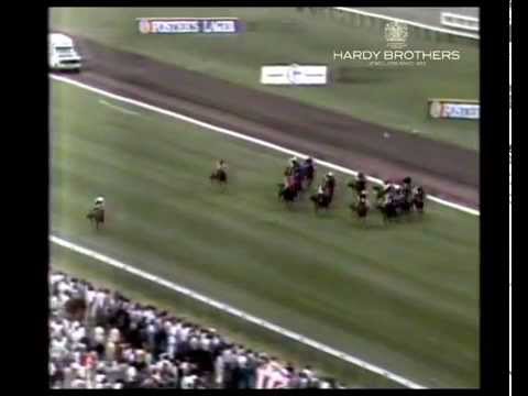 1985 VRC The Hardy Bros and The Carringbush ( Melb Cup Day )