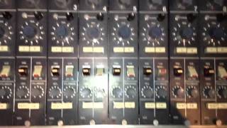 Hideouts - Recording Drums part II (Consistency Runner)