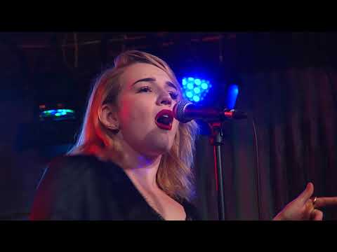 Nikki's Wives  Breaking Up