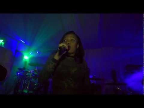 Dreams - Angel ni Diabel Ft. GG (Live @ Bananas)
