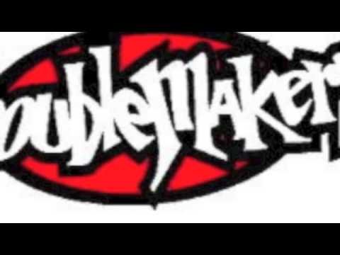 DADA LIFE VS SANDRO SILVA -KICK OUT THE WOLF (TROUBLEMAKERS MASHUP)