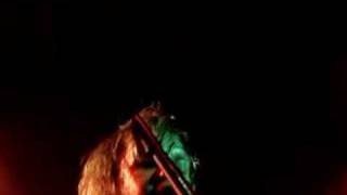 Videoklip: Prohrála v kartách - Zbyde jen dým (live) s textom piesne Videoklip Prohrála v kartách - Zbyde jen dým (live) s textom piesne