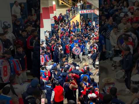 "Yo Me Enamoré De Nacional" Barra: La Banda del Parque &bull; Club: Nacional &bull; País: Uruguay