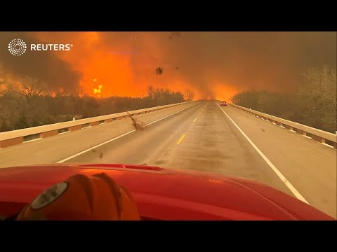 テキサス州火災2024：スモークハウス・クリーク山火事はなぜこんなに早く燃え広がったのか？| REUTERS (Texas fires 2024: how did the Smokehouse creek wildfire spread so quickly? | REUTERS)