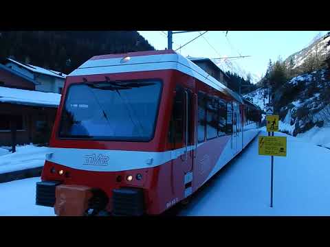 Mont Blanc Express Eisenbahn Martigny nach Le Chatelard Wallis Schweiz Frankreich