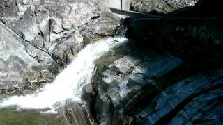 preview picture of video 'Maggia37 - Maggia Wasserfall Maggia waterfall Cascata di Magggia Fluss Fluß Ticino Tessin'