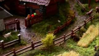 preview picture of video 'Slovakian Historic Village Model N Gauge in HD'