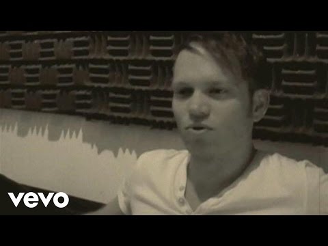 Atomic Tom - Atomic Tom: Behind The Moment