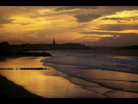 pourquoi il y a des vagues dans la mer