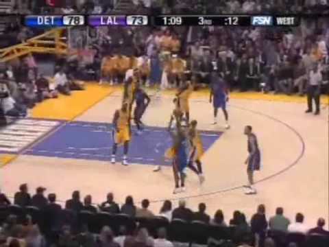 Kobe Bryant 40 points 13-26 FG 5 rebounds vs Pistons 2005-06