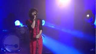 ENRIQUE BUNBURY-Una Cancion Triste.El Gran Rex.26/06/12