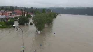 preview picture of video 'Hochwasser Aschach a.d. Donau 04.06.2013'