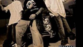 cartel de santa ft. chicote powsers-tienes flow