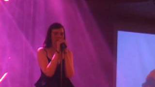 Thelma syngur blackbird í söngvakeppni NFB ! 10.nóv 2009