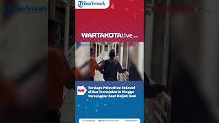 Download lagu Terduga Pelecehan Seksual di Bus, Jatuh Hingga Tersungkur Saat Diajak Duel mp3
