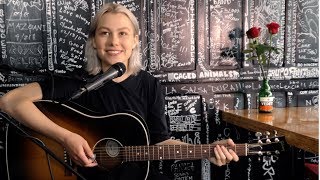 Phoebe Bridgers - Smoke Signals (Live)