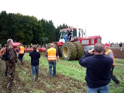 Schlüter Profi Gigant mit 20-Schar-Pflug von Gregoire Besson