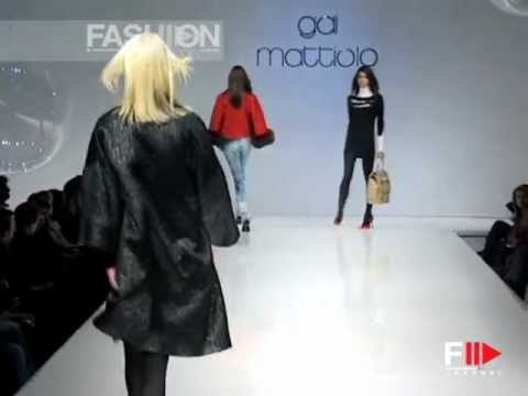 "Gai Mattiolo" Autumn Winter 2003 2004 Milan 1 of 3 Pret a Porter Woman by FashionChannel