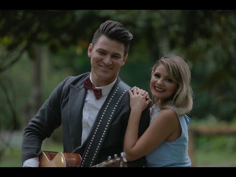 Dan e Janaina -   Dois Lindos Velhinhos