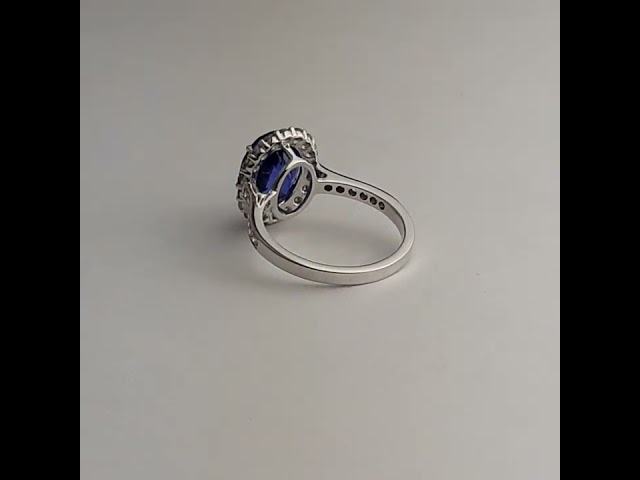 1123635 Ring 14K White Gold with Tanzanite and Diamonds