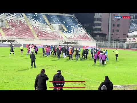 Sherr në fund të ndeshjes Vllaznia- Elbasani