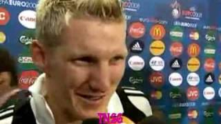 EM 2008: Spanisches Team unterbricht Schweinsteiger-Interview