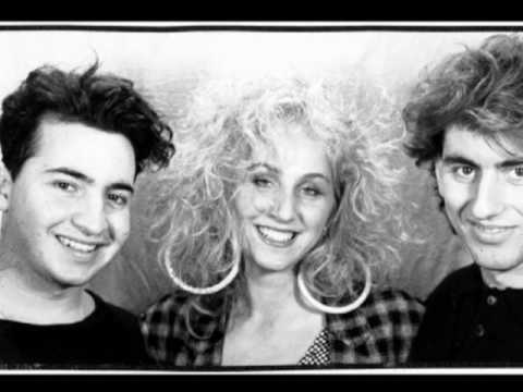 Shavonne "So Tell Me, Tell Me" ( Vocal Club Mix ) - M-Pire / Sacred Records Archive