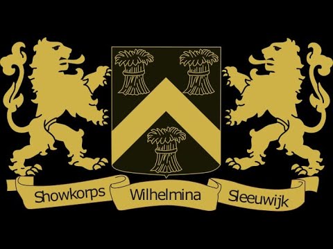 Showkorps Wilhelmina 27-04-2023 Rondgang door Sleeuwijk