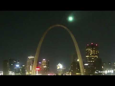 Meteor Captured over St. Louis