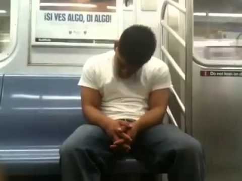 Don't sleep on the subway ! | on Smiley.TV