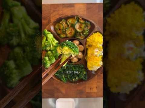 Korean side dish: sesame broccoli