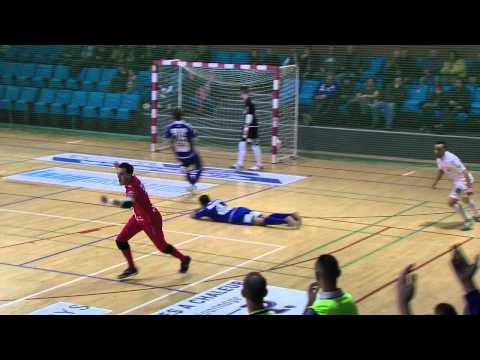 Doelman Zemmouri FT Antwerpen scoort in Topper tegen FT Charleroi