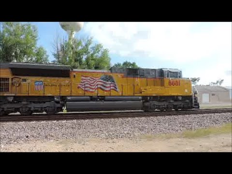 Union Pacific Intermodal Train with a New SD70AH in Dixon IL 1080p HD