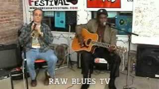 David Honeyboy Edwards - Cat Head Mini Blues Fest, Clarksdale, MS (2005) P.1