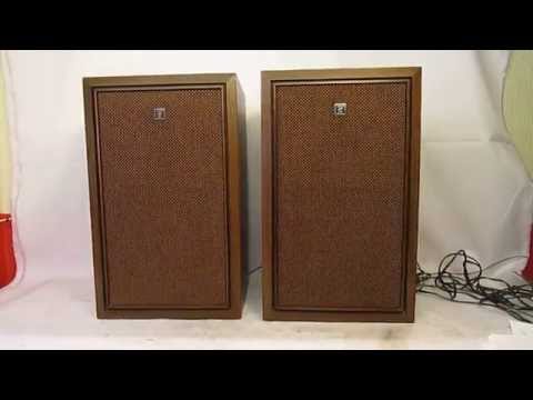 vintage Akai speakers SW-120A 10" woofer 25 watts (1971)