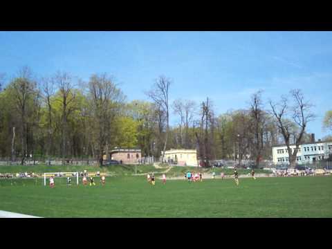 Mecz  Piliczanka Pilica - MKS Kalwariamka  ( 3 - 1 ) 23.04.2011.MOV