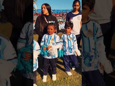 Acto de Promesa de Cariño a la Bandera, junto a la comunidad educativa municipal
