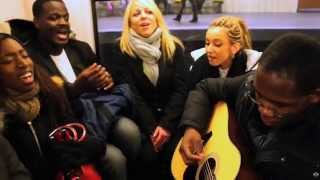 [LIVE] REAL TOUCH MUSIC dans le RER - Wonderful God - Paul Baloche - French Version