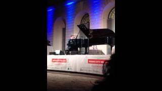 Raphael Gualazzi - Summertime