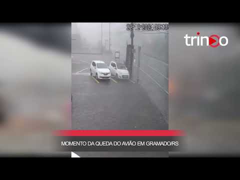 URGENTE: Avião de Pequeno Porte Cai Sobre Loja em Gramado