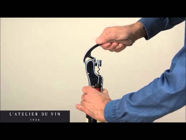 Video teaser for Tire-bouchon Solid Wood - L'Atelier du Vin